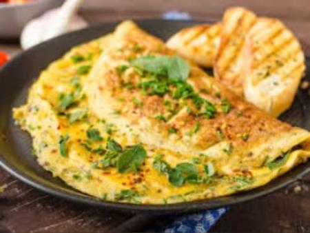 OMELETE DE QUEIJO