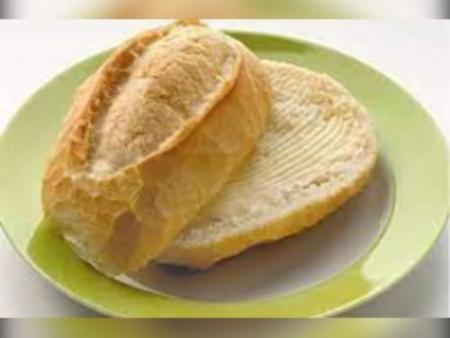 PÃO COM MANTEIGA
