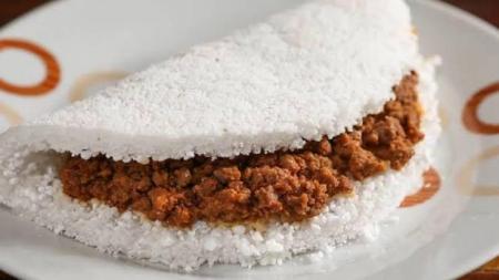 TAPIOCA COM CARNE MOÍDA E MUSSARELA