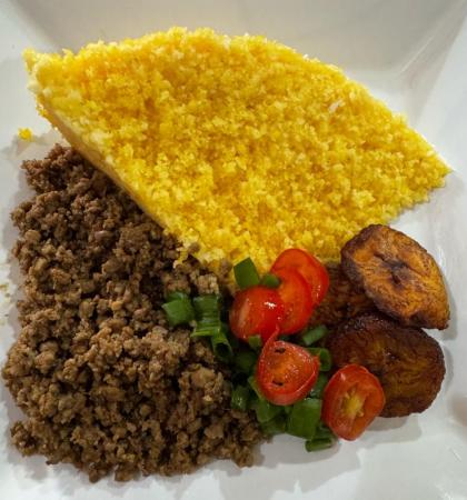 CUSCUZ COM CARNE MOÍDA