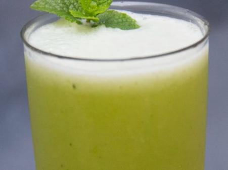 Suco de abacaxi c/hortelã