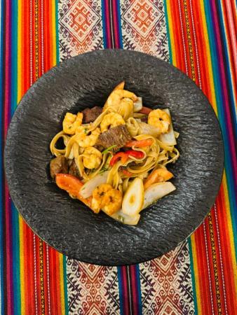 TALLARIN SALTADO AO CUZCO