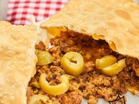 PASTEL DE CARNE E AZEITONA