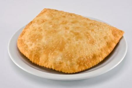 PASTEL FRANGO, QUEIJO E CATUPIRY