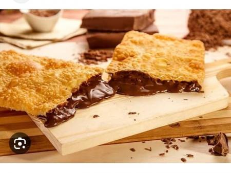 PASTEL DE QUEIJO C/ CHOCOLATE