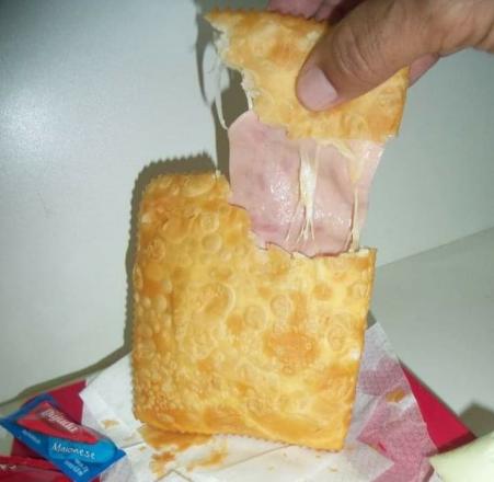 PASTEL DE QUEIJO E PRESUNTO
