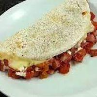 Tapioca C Queijo e Calabresa