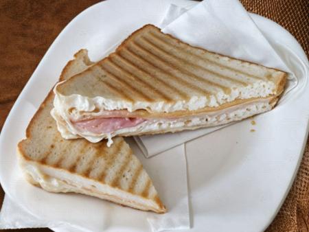 71. Misto Quente