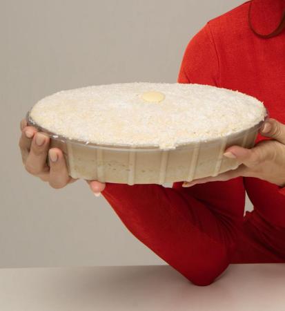 Travessa de bolo gelado Nuvem de coco. 