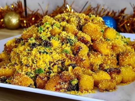 Porção de Farofa de banana da terra
