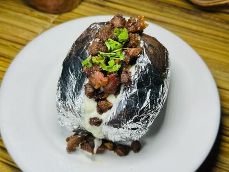 Batata recheada c/ Carne de Sol