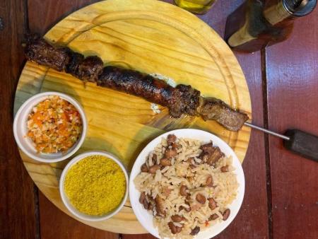 Espeto de carne com calabresa S/ Acompanhamento