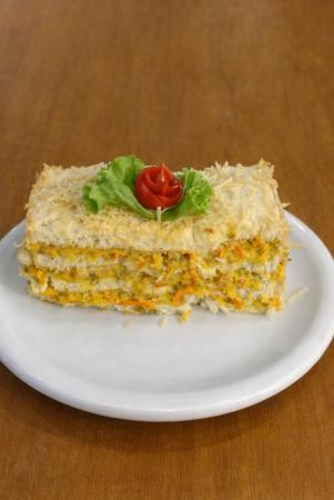 TORTA SALGADA DE FRANGO FATIA
