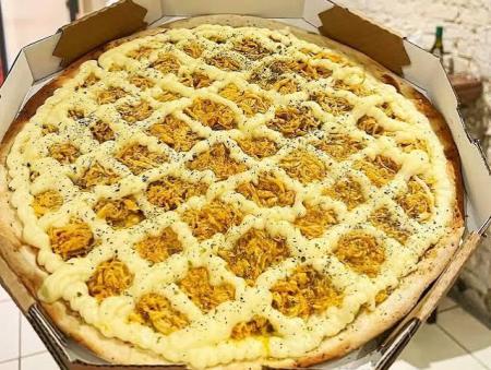 Pizza Familia + Borda