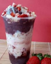 Açaí com Morango e Leite Condensado