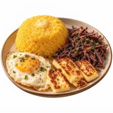 Cuscuz Ovo, carne de sol e queijo