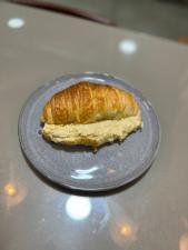 CROISSANT COM FRANGO